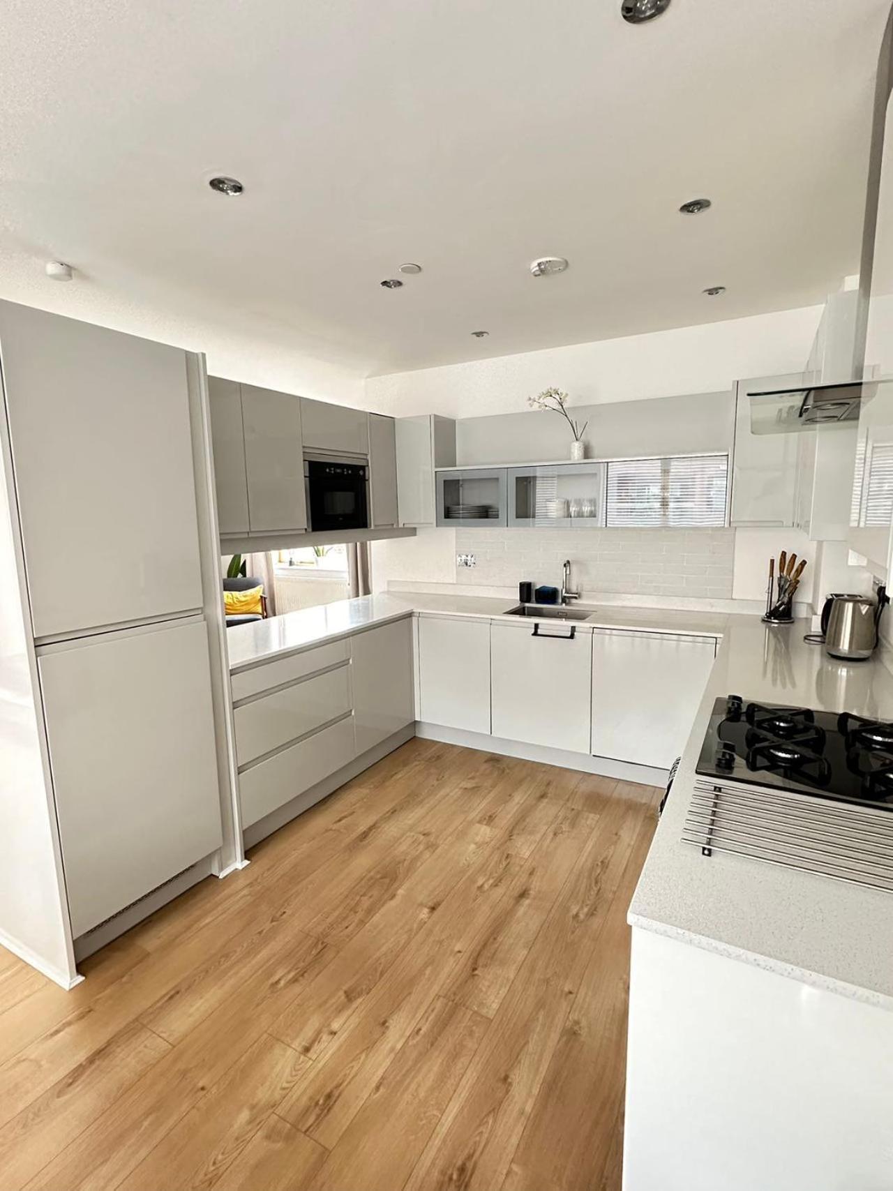 Spacious 4Br 4Ba Gated Townhouse With Balconies, Central Jq Birmingham Luaran gambar